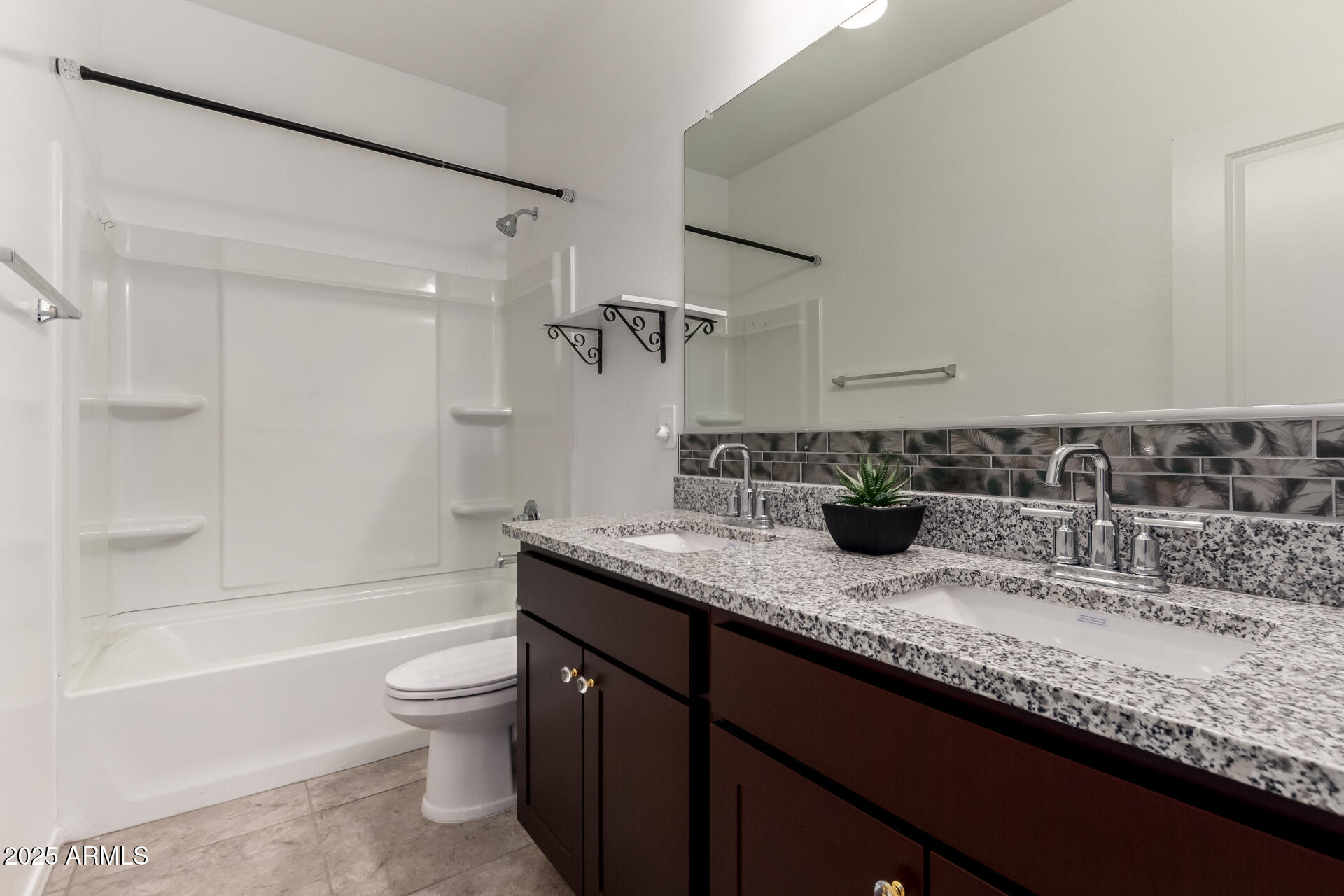 5267 E DIATOMITE Drive San Tan Valley, AZ 85143