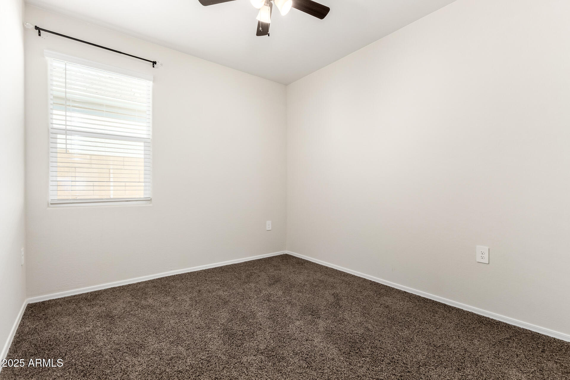 5267 E DIATOMITE Drive San Tan Valley, AZ 85143