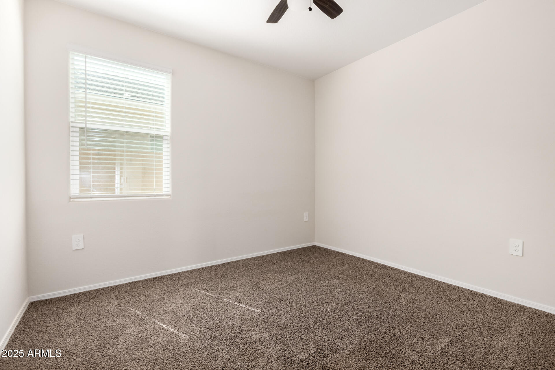 5267 E DIATOMITE Drive San Tan Valley, AZ 85143