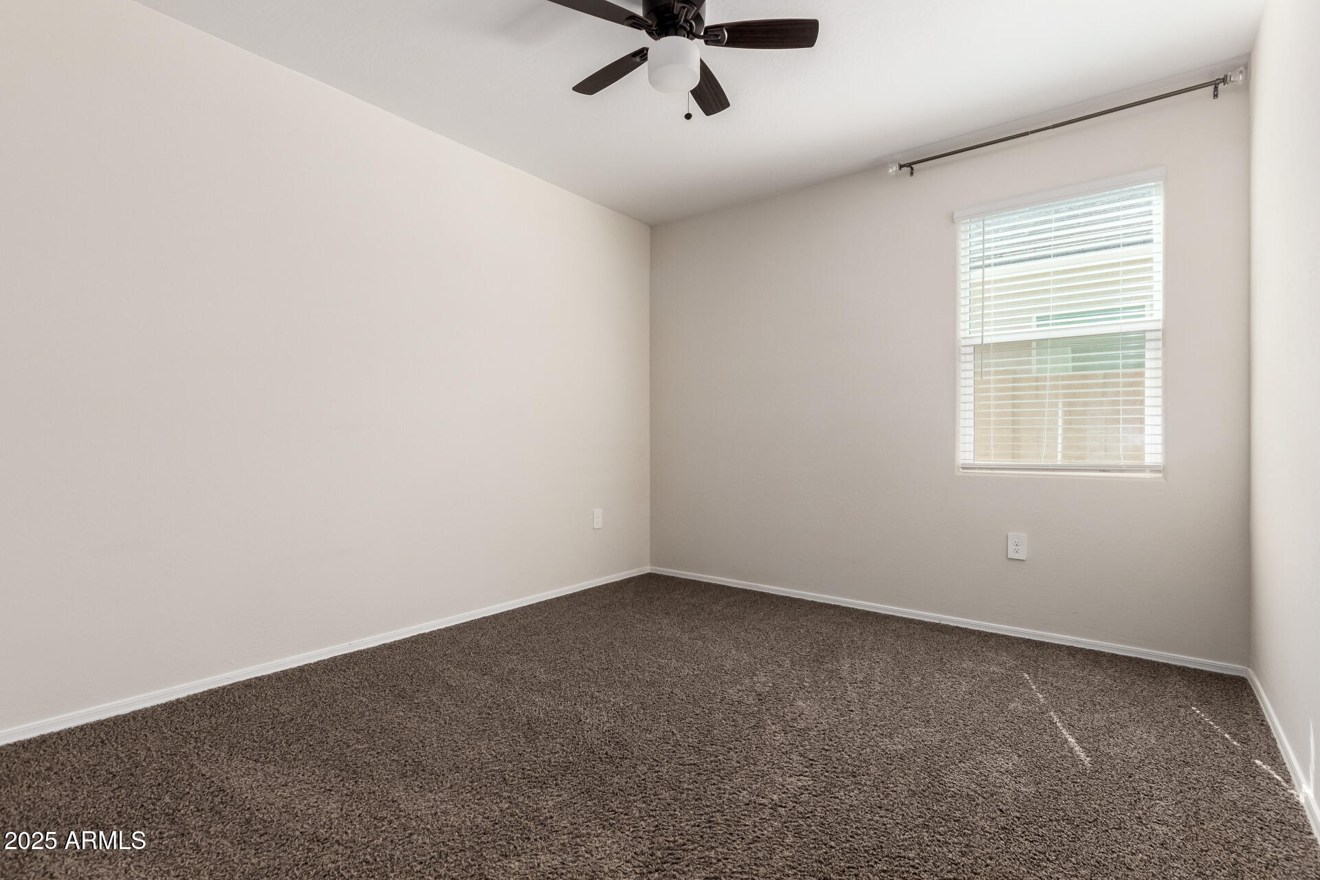 5267 E DIATOMITE Drive San Tan Valley, AZ 85143