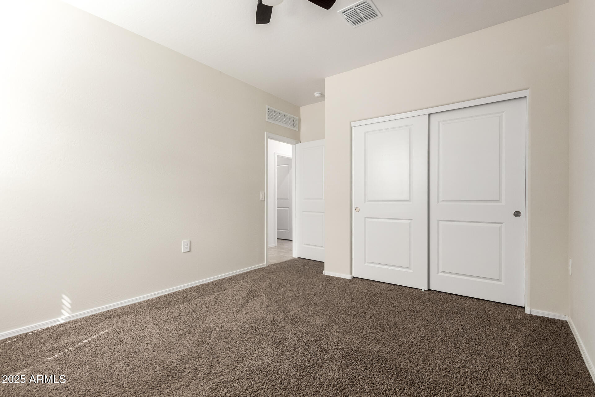 5267 E DIATOMITE Drive San Tan Valley, AZ 85143