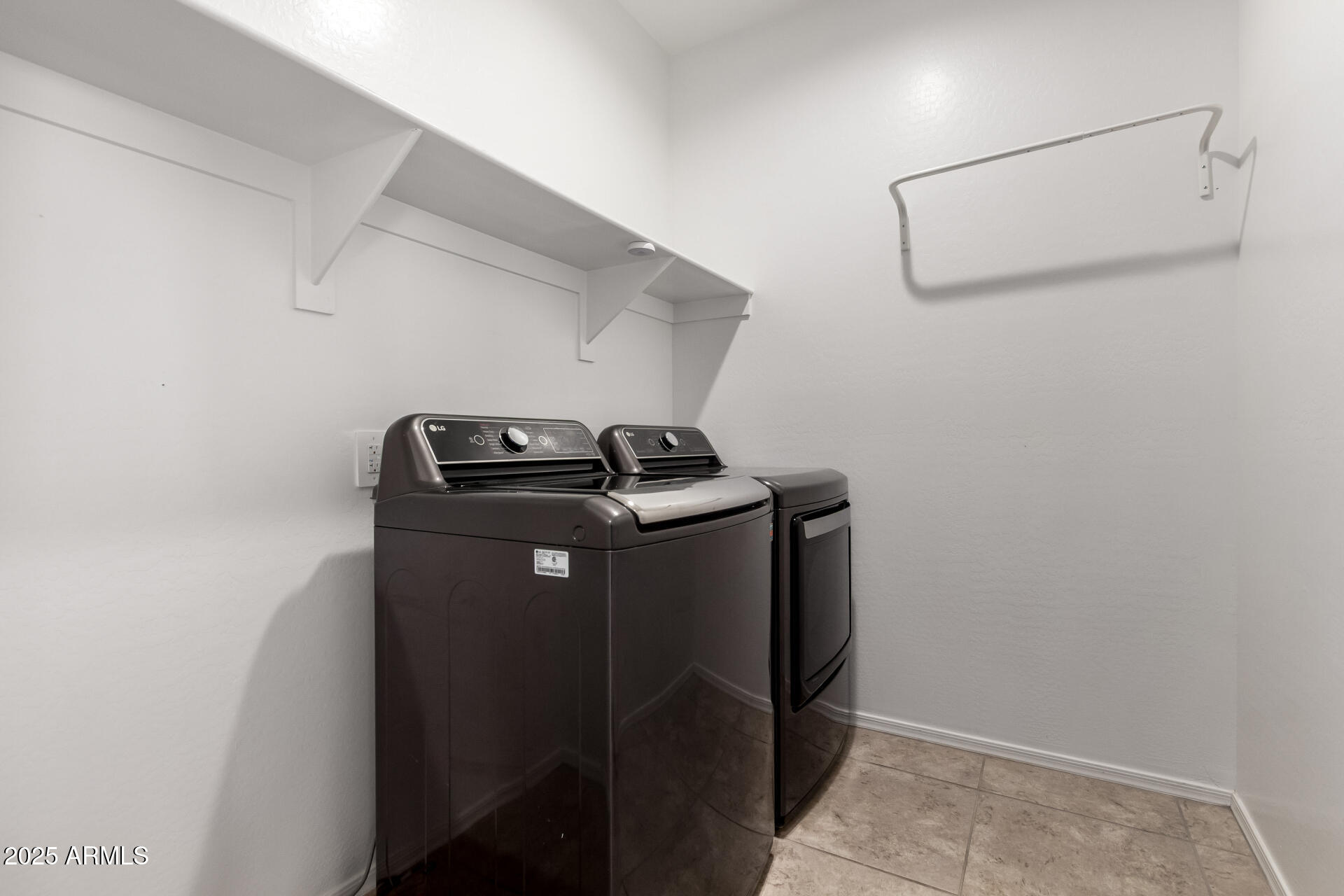 5267 E DIATOMITE Drive San Tan Valley, AZ 85143