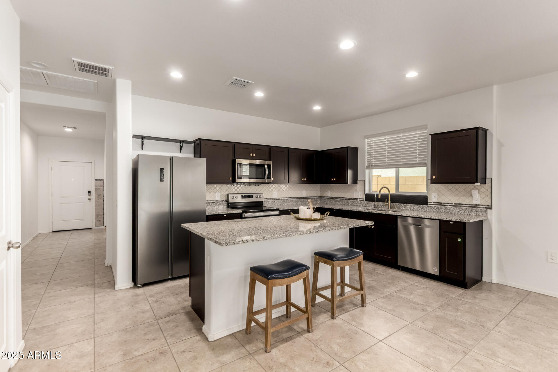 5267 E DIATOMITE Drive San Tan Valley, AZ 85143