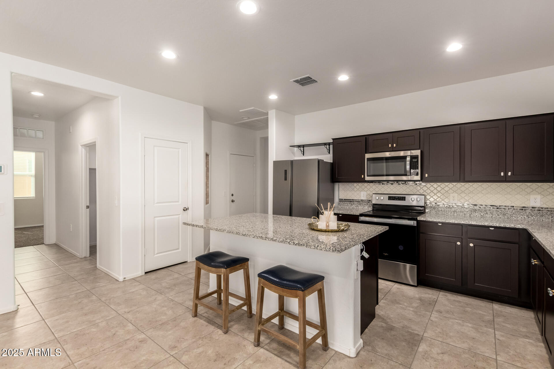 5267 E DIATOMITE Drive San Tan Valley, AZ 85143